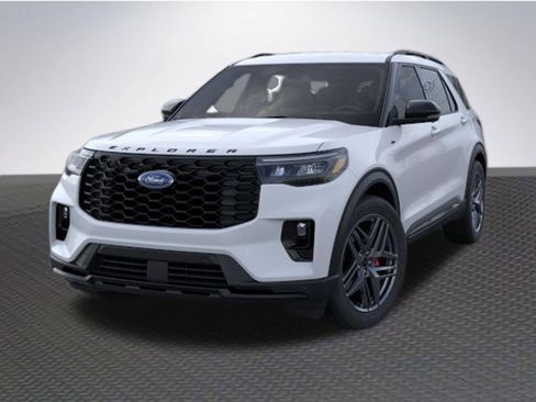 New 2026 Ford Explorer ST-Line w/ ST-Line Street Pack RWD image 2
