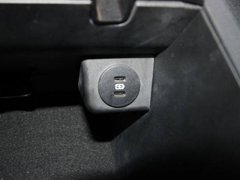 Used 2025 Ford Explorer Active image 21