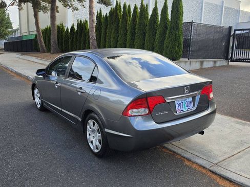 Used 2010 Honda Civic LX image 7