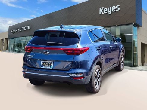 Used 2020 Kia Sportage LX AWD/4WD image 4