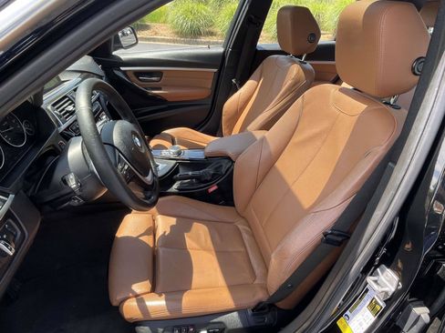 Used 2017 BMW 330i Sedan RWD image 16
