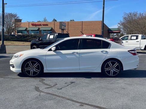Used 2016 Honda Accord Sport image 4