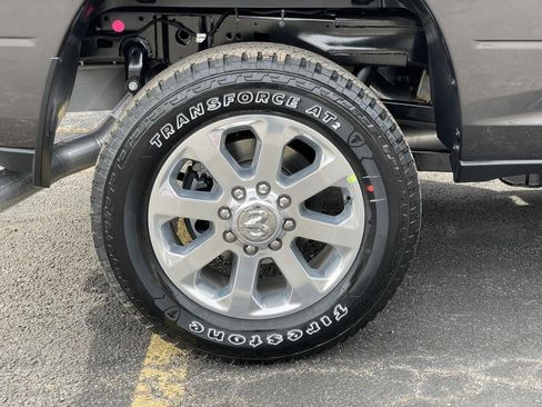 New 2026 RAM 2500 Laramie w/ Sport Appearance Package AWD/4WD image 60