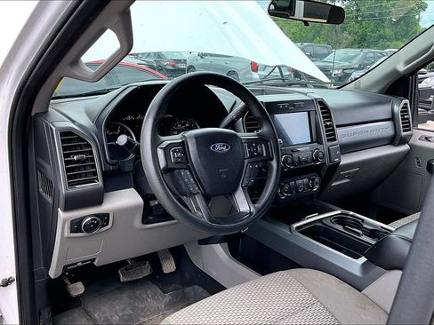 Used 2021 Ford F250 XLT w/ FX4 Off-Road Package AWD/4WD image 16