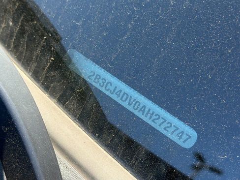 Used 2010 Dodge Challenger SE image 26