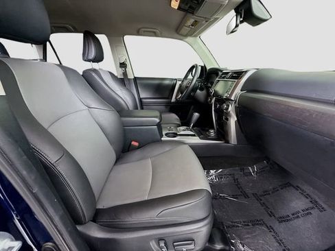 Certified 2020 Toyota 4Runner SR5 Premium AWD/4WD image 27