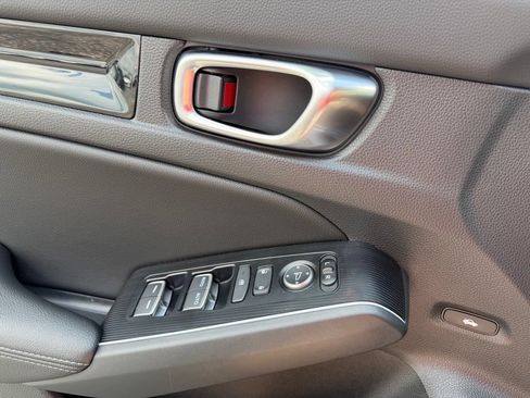 Used 2025 Honda Civic Sport image 11