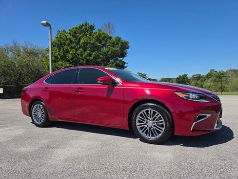 Used 2016 Lexus ES 350 w/ Luxury Package w/Wood Trim image 1