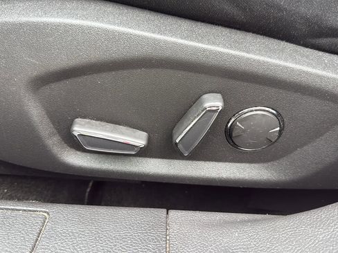 Used 2016 Ford Fusion SE FWD image 42