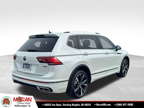 Used 2022 Volkswagen Tiguan SEL R-Line AWD/4WD image 4