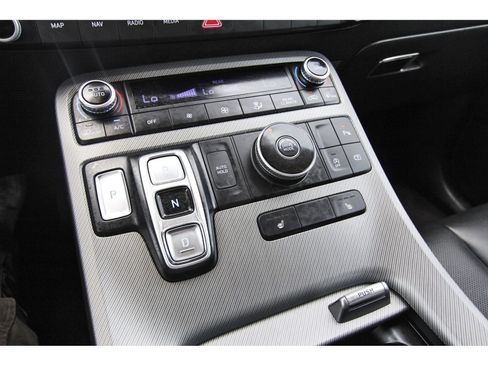 Used 2024 Hyundai Palisade SEL FWD image 30