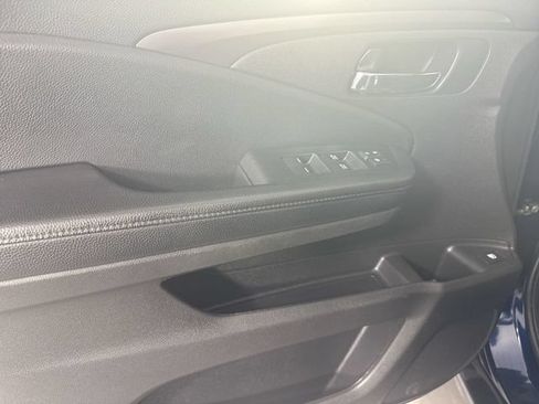 Used 2022 Honda Pilot Sport image 20