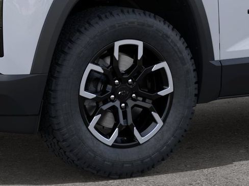 New 2027 Chevrolet Equinox ACTIV FWD image 9