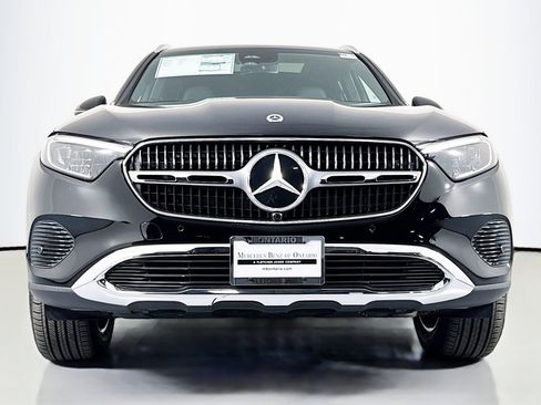 New 2026 Mercedes-Benz GLC 300 4MATIC image 2