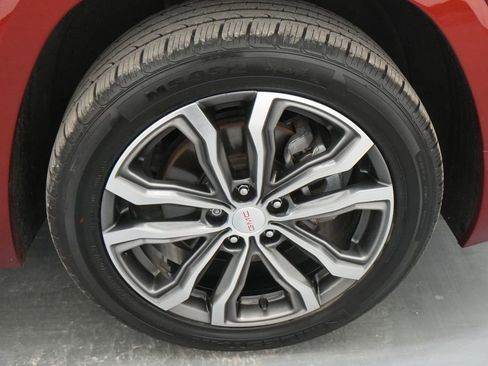 Used 2020 GMC Terrain Denali w/ Denali Premium Package AWD/4WD image 11
