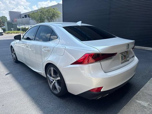 Used 2019 Lexus IS 300 AWD image 2