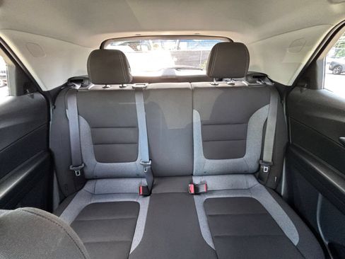 Used 2025 Chevrolet TrailBlazer LT FWD image 36