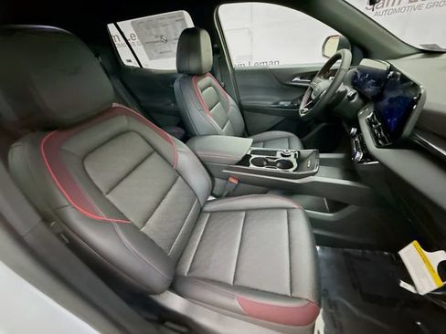 New 2026 Chevrolet Equinox RS w/ Convenience Package III FWD image 30