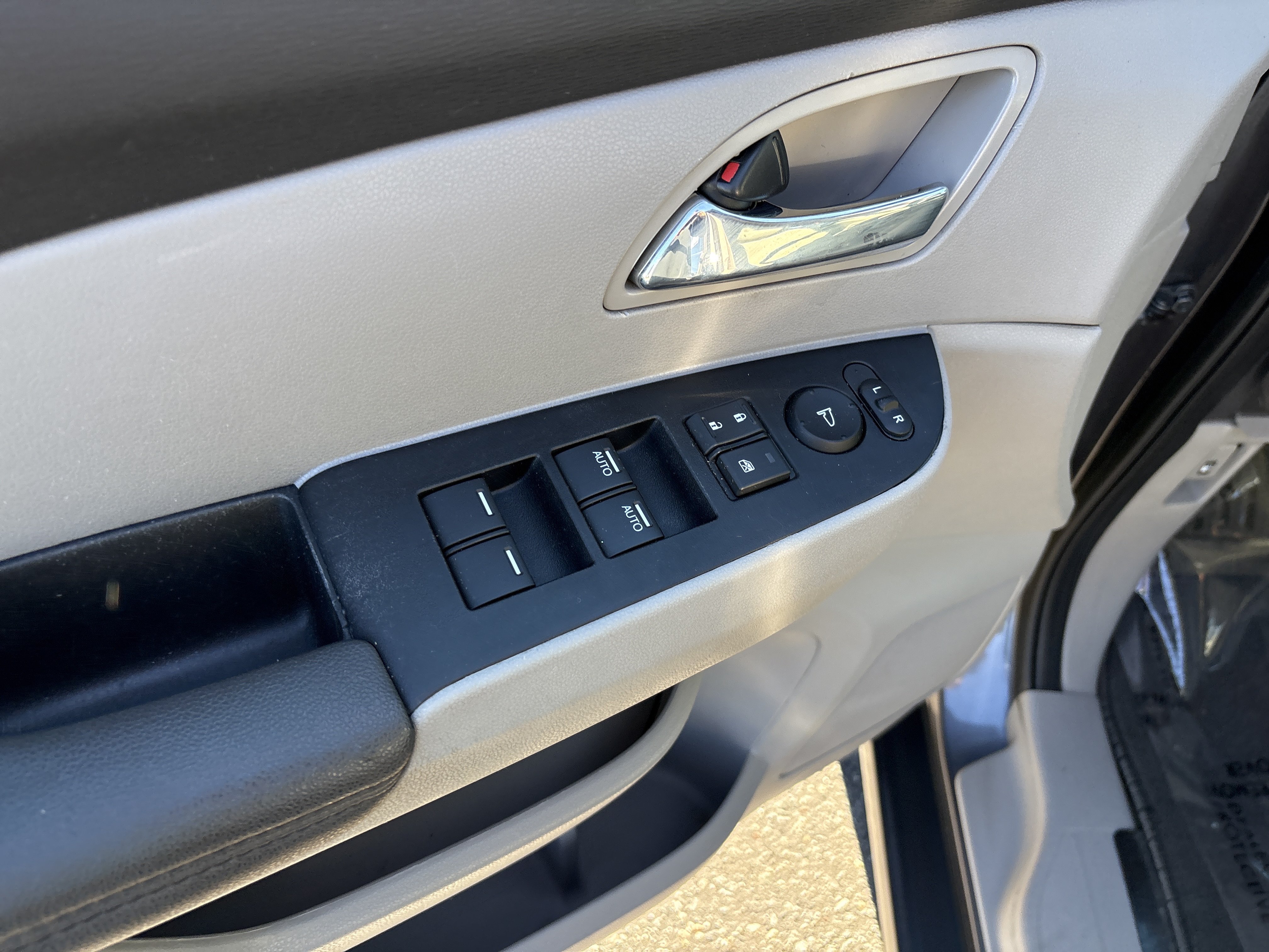 Used 2014 Honda Odyssey EX image 14