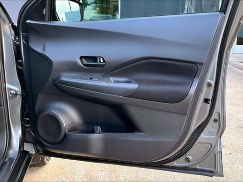 Used 2024 Nissan Kicks S image 21