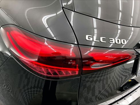 Used 2026 Mercedes-Benz GLC 300 image 27