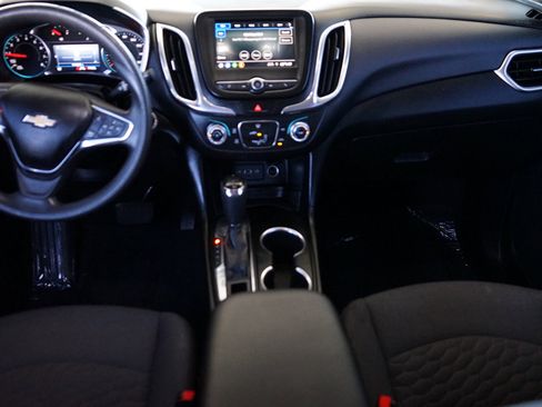 Used 2021 Chevrolet Equinox LT image 10