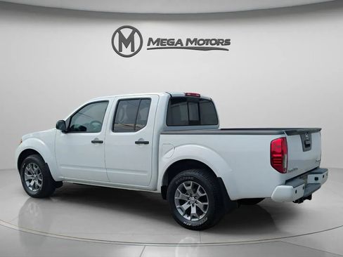 Used 2020 Nissan Frontier SV AWD/4WD image 4