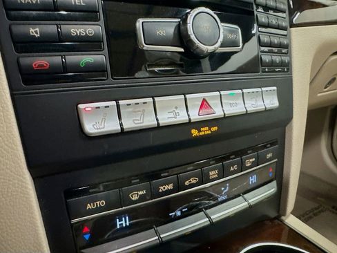 Used 2015 Mercedes-Benz E 400 E 400 image 25