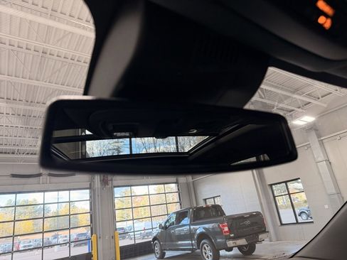 Used 2024 Chevrolet Tahoe Z71 image 49