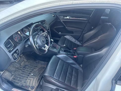 Used 2017 Volkswagen GTI Autobahn image 8