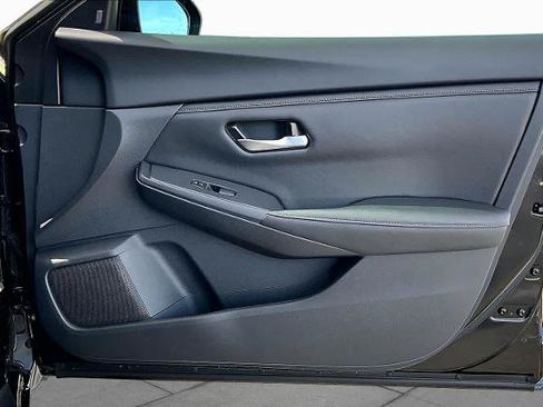 Certified 2024 Nissan Sentra SV FWD image 22