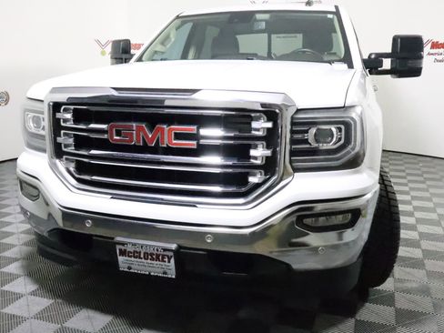 Used 2018 GMC Sierra 1500 SLT w/ Enhanced Driver Alert Package image 3