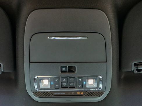 Used 2023 Ford F250 Lariat AWD/4WD image 29