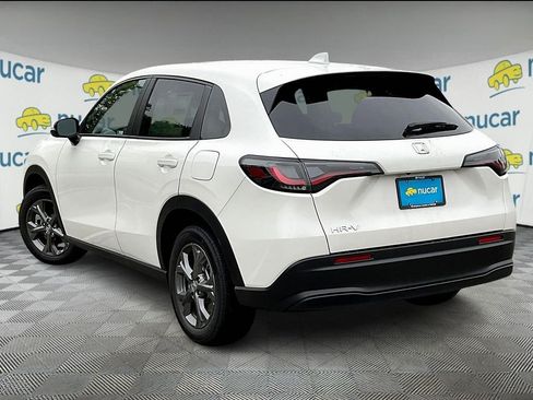 New 2026 Honda HR-V LX image 4