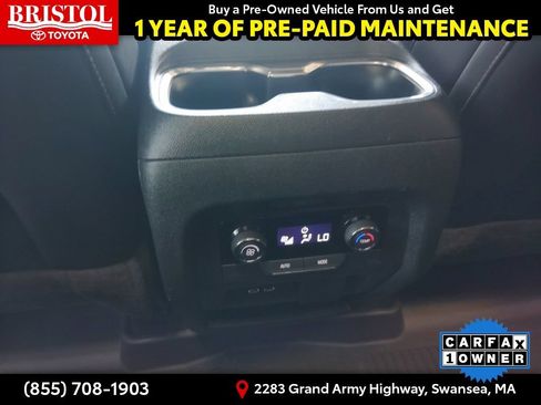 Used 2024 Chevrolet Traverse Z71 w/ Enhanced Driving Package AWD/4WD image 18