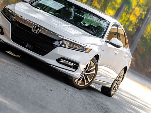 Used 2019 Honda Accord EX-L image 24