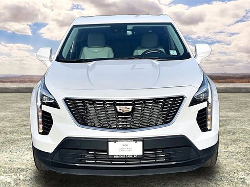 Certified 2023 Cadillac XT4 Luxury w/ Cold Weather Package image 2