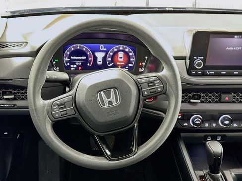 Used 2023 Honda Accord EX image 10