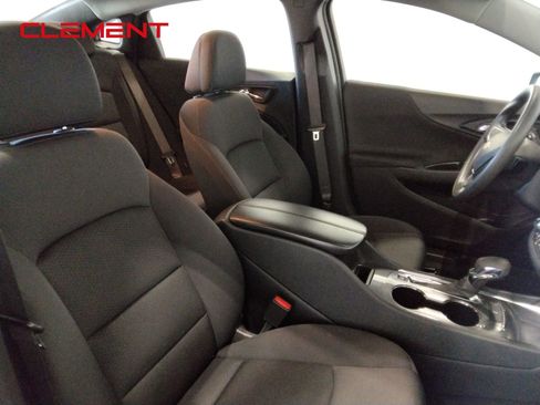 Used 2023 Chevrolet Malibu LT image 33