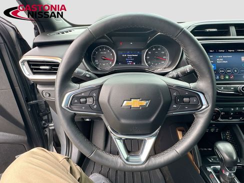 Used 2023 Chevrolet TrailBlazer ACTIV w/ Sun and Liftgate Package image 14