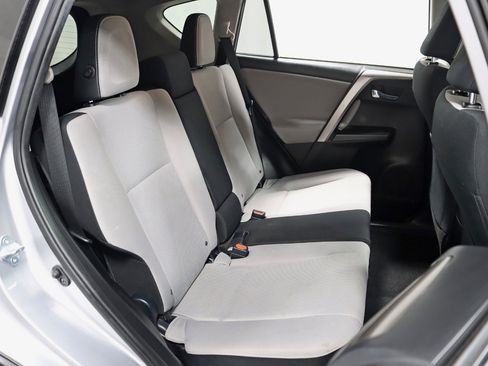 Used 2018 Toyota RAV4 XLE w/ Plus Extra Value Package AWD/4WD image 25