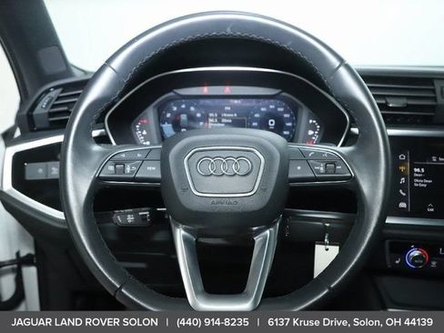 Used 2025 Audi Q3 2.0T Premium AWD/4WD image 21