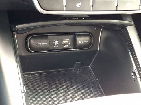 Used 2020 Kia Sorento LX w/ LX I4 Convenience Package image 23