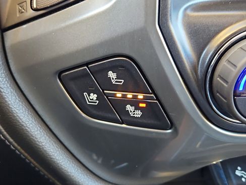 Used 2016 Chevrolet Silverado 1500 LTZ Z71 w/ LTZ Plus Package image 14