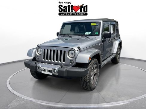 Used 2018 Jeep Wrangler Unlimited Sahara AWD/4WD image 1