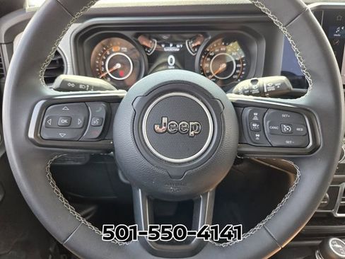 Used 2025 Jeep Wrangler Unlimited Sport AWD/4WD image 32