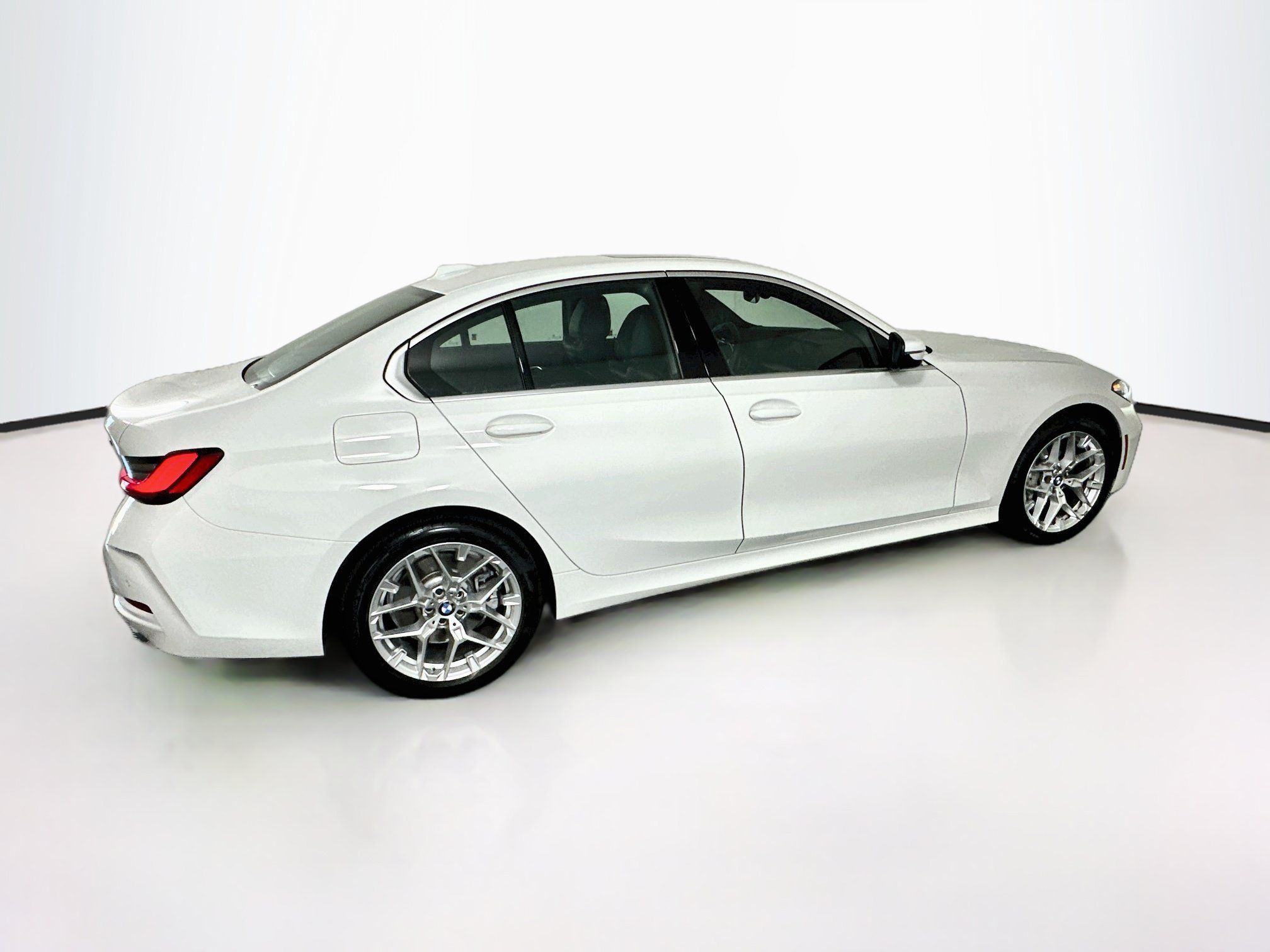 Used 2026 BMW 330i Sedan RWD image 10