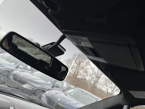 Used 2017 Lincoln Navigator Select image 28