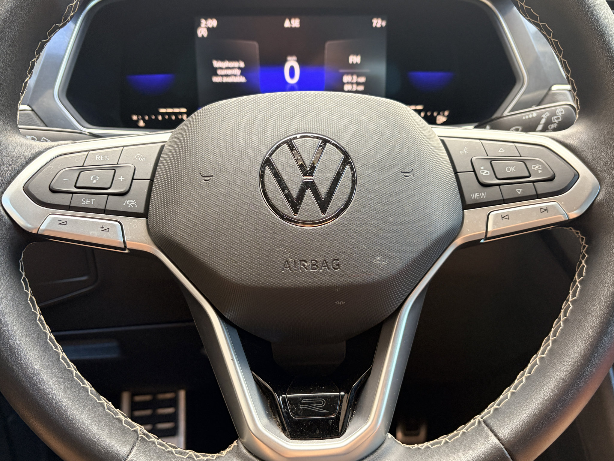 Used 2023 Volkswagen Tiguan SE R-Line FWD image 12