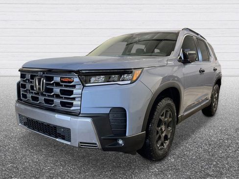 New 2026 Honda Pilot TrailSport image 2
